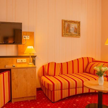 Alte Landratsvilla Hotel Bender Westerburg  Kültér fotó