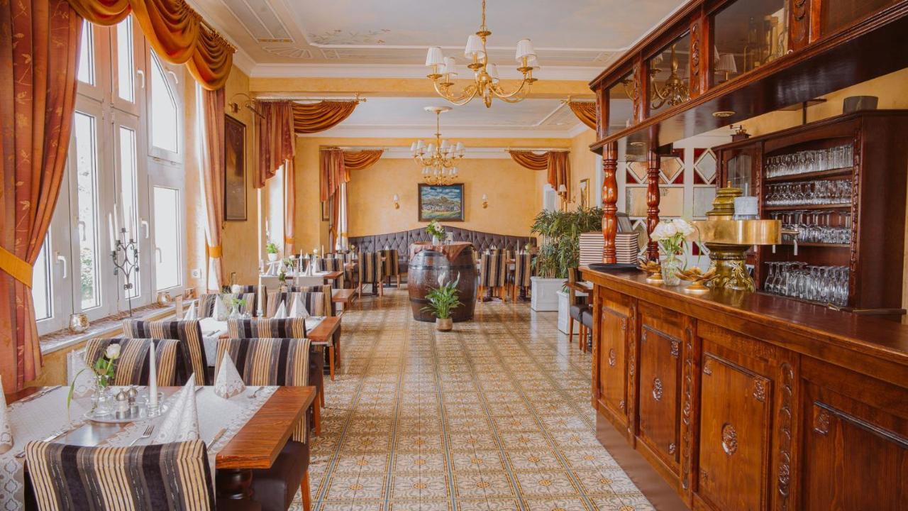 Alte Landratsvilla Hotel Bender Westerburg  Kültér fotó