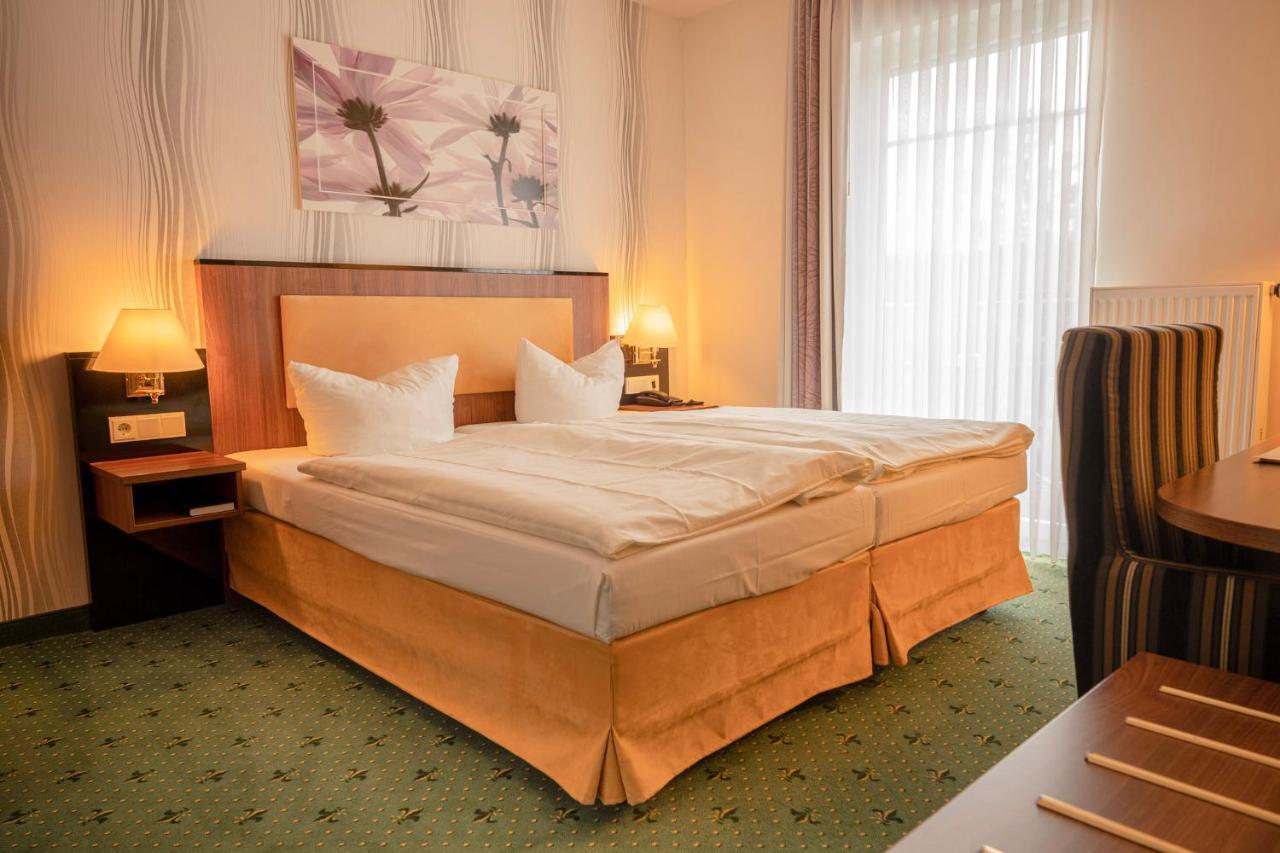 Alte Landratsvilla Hotel Bender Westerburg  Kültér fotó