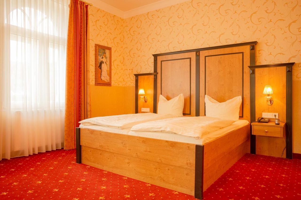 Alte Landratsvilla Hotel Bender Westerburg  Kültér fotó